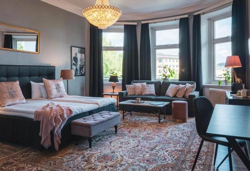 اتاق لوکس, L Onyxen, Boutique  & Lifestyle, Adults Only
