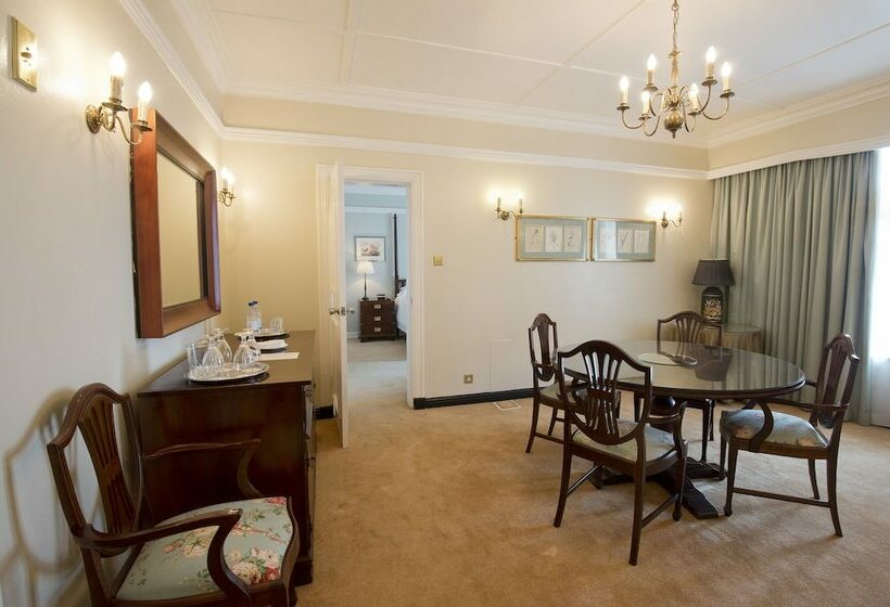 Номер Стандарт Вид на Парк, Hyatt Regency Harare The Meikles