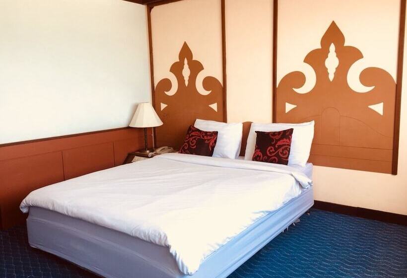 수피리어 룸, Grand Thara Hotel
