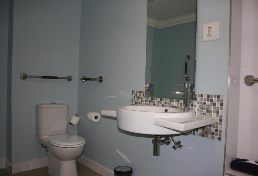 غرفة قياسية لذوى الاحتياجات الخاصة, Saldanha Bay