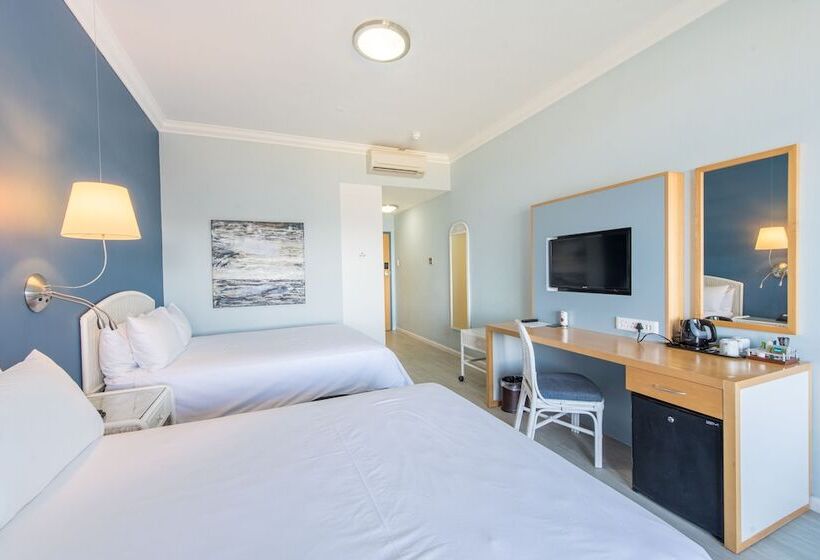 غرفة عائلية, Saldanha Bay