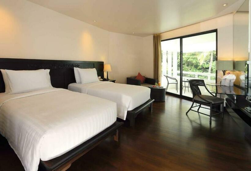 발코니 디럭스 룸, Le Meridien Phuket Beach Resort