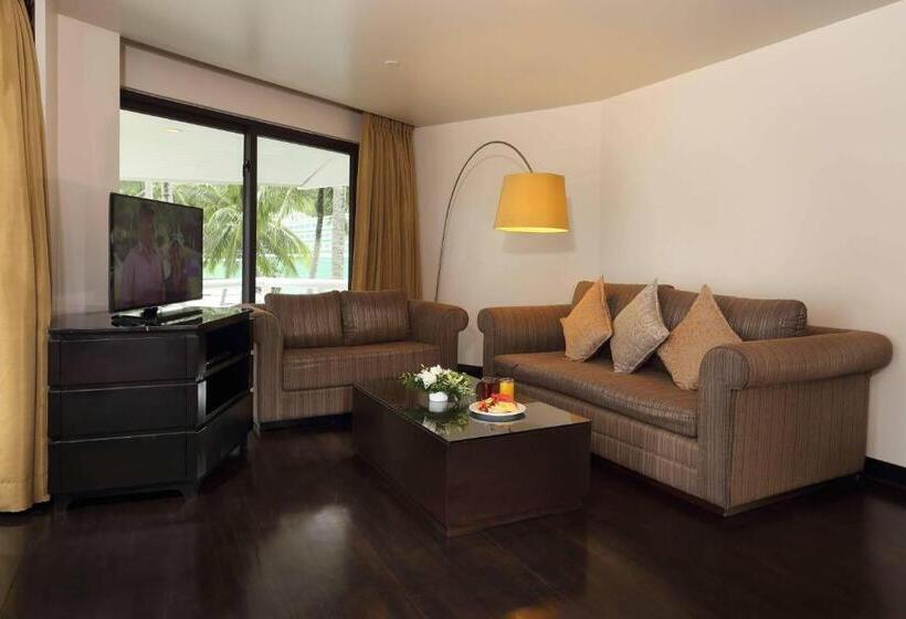디럭스 스위트 킹 침대, Le Meridien Phuket Beach Resort
