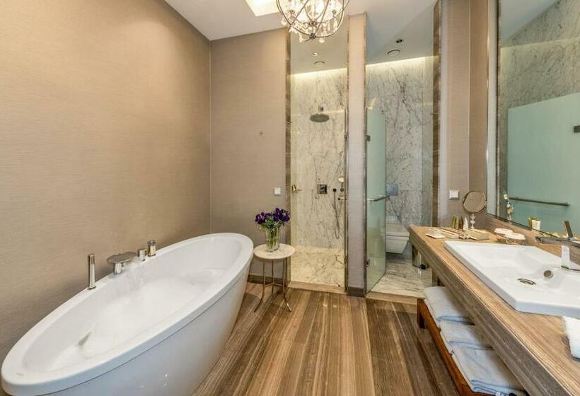 سوییت, Akra Antalya