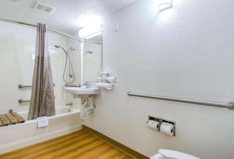 장애인을 위한 스탠다드 룸, Motel 6pomona, Ca  Los Angeles