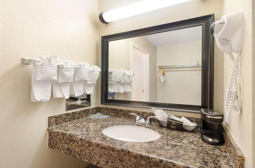 Номер Стандарт Адаптированный для Инвалидов, Best Western Amador Inn