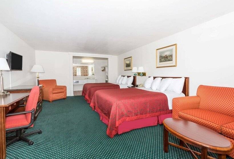جناح, Days Inn By Wyndham Kimball