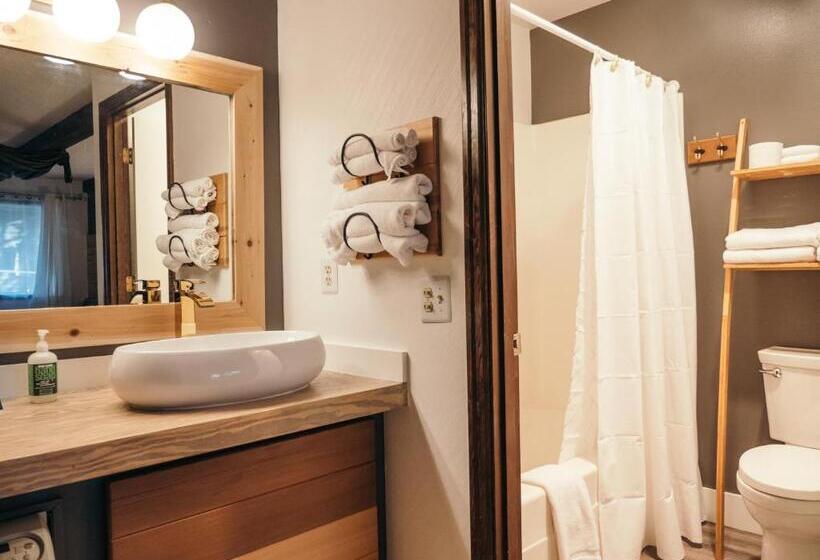اتاق استاندارد با تخت بزرگ, Loge Bend