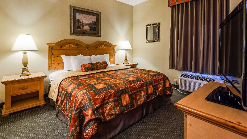 스위트 킹사이즈 침대, Best Western Plus Revere Inn & Suites
