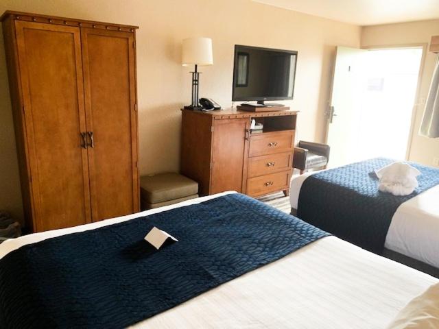 Номер Стандарт Адаптированный для Инвалидов, Best Western Sunset Inn