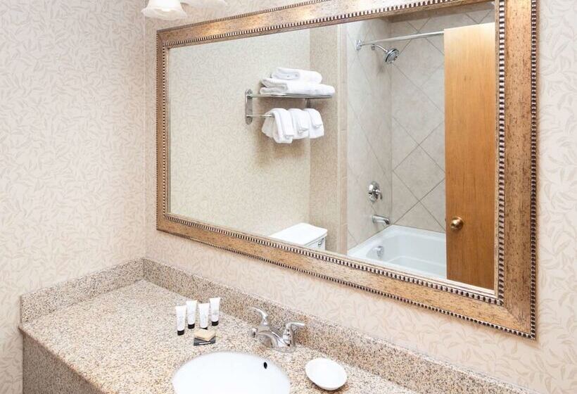 سوییت اجرایی, Red Lion Hotel Kennewick Columbia Center