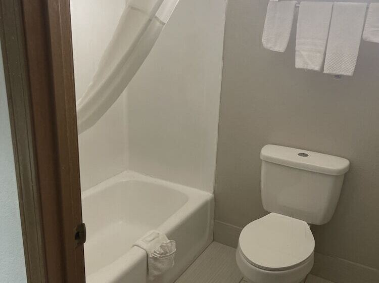 Номер Стандарт, Royal Inn & Suites