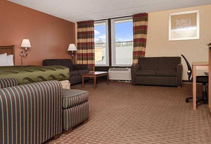اتاق استاندارد با تخت بزرگ, Quality Inn Bangor Airport