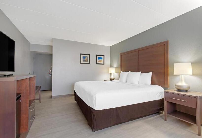 キングサイズベッドのスイートルーム, Clarion Hotel & Suites Bwi Airport North