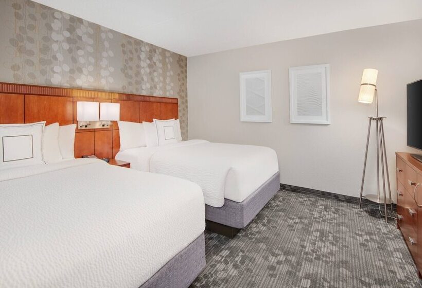 Suite, Courtyard By Marriott Birmingham Homewood