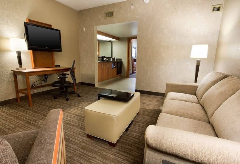 سوییت, Drury Inn & Suites Austin North
