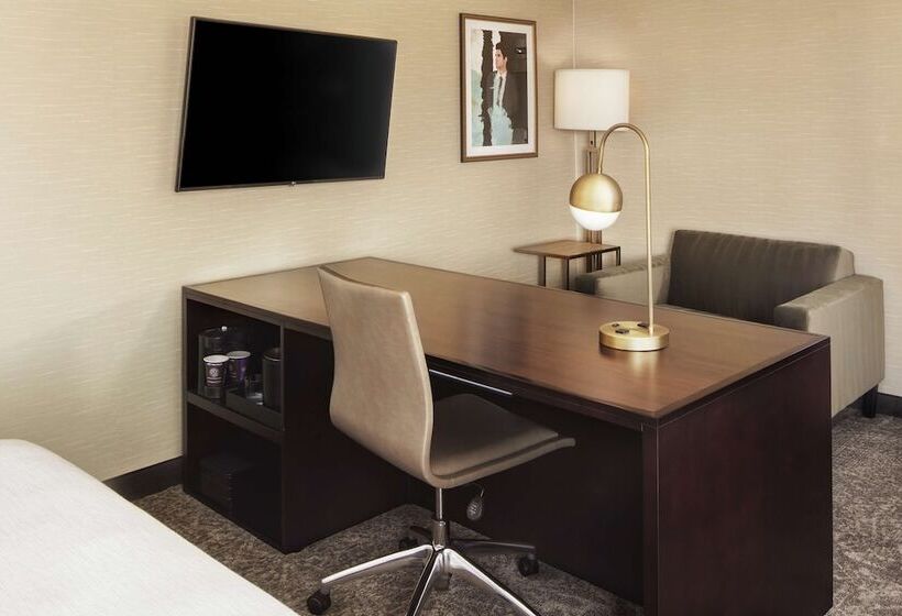 Студия Стандарт Двуспальная Кровать, Embassy Suites By Hilton Tysons Corner