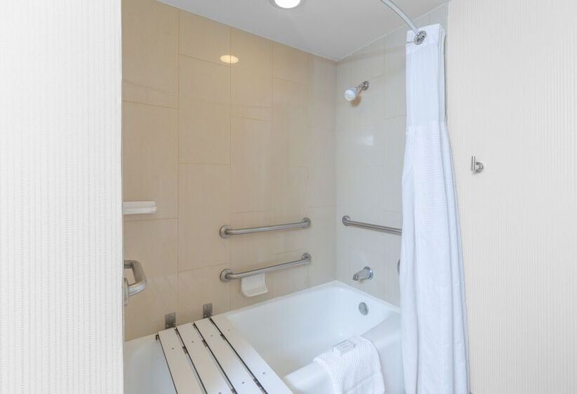 جناح لذوى الاحتياجات الخاصة, Embassy Suites By Hilton San Francisco Airport Waterfront