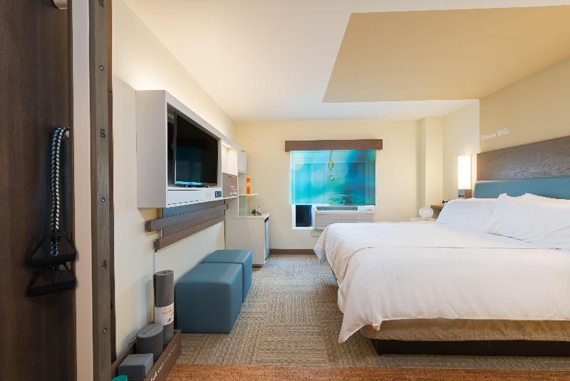 장애인을 위한 스탠다드 룸, Even Hotel Norwalk, An Ihg