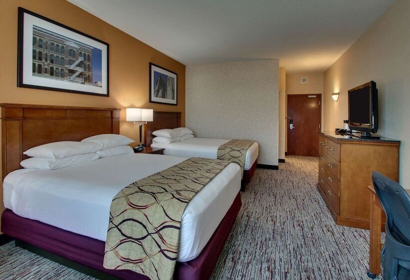 Номер Deluxe, Drury Inn & Suites Findlay
