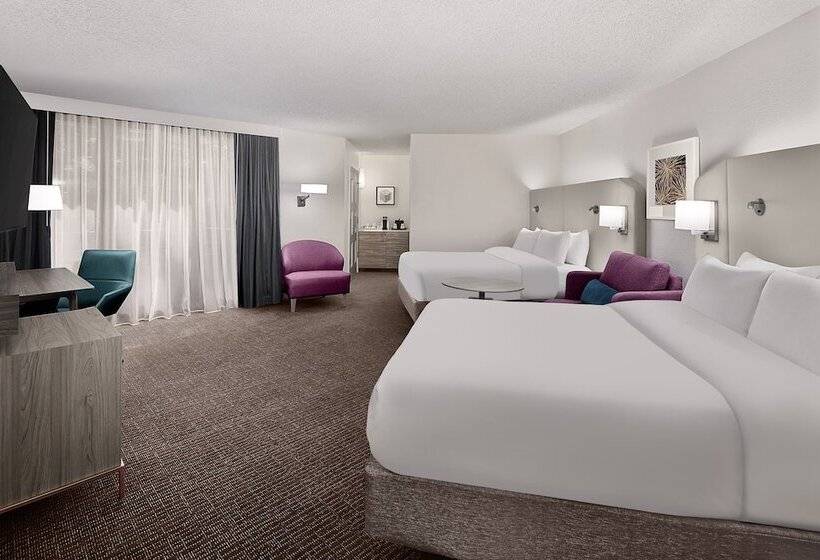 高级客房, Crowne Plaza Atlanta Perimeter At Ravinia, An Ihg