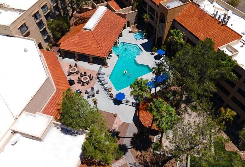 클럽 스위트, Sheraton Tucson Hotel & Suites