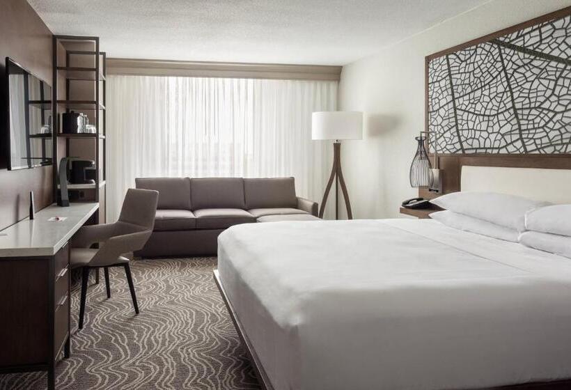 اتاق استاندارد با تخت بزرگ, Marriott Orlando Airport Lakeside