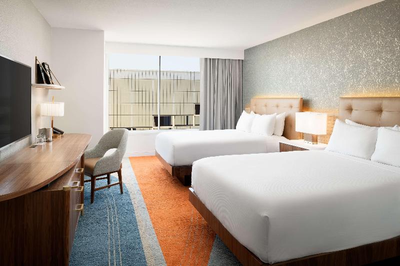 장애인을 위한 스탠다드 룸, Hilton Los Angeles Culver City