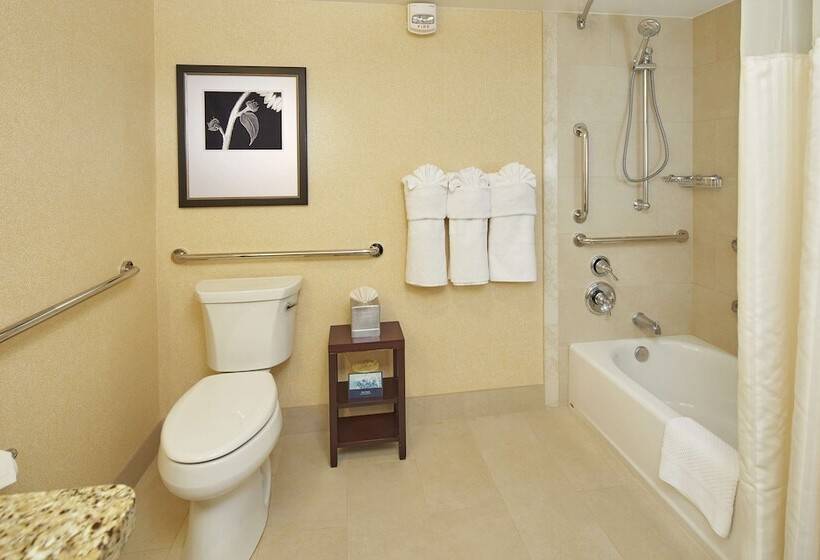 اتاق استاندارد برای معلولان, Hilton Raleigh North Hills