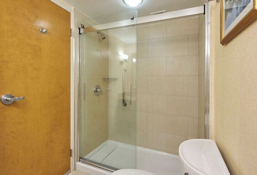 اتاق استاندارد, Hilton Raleigh North Hills