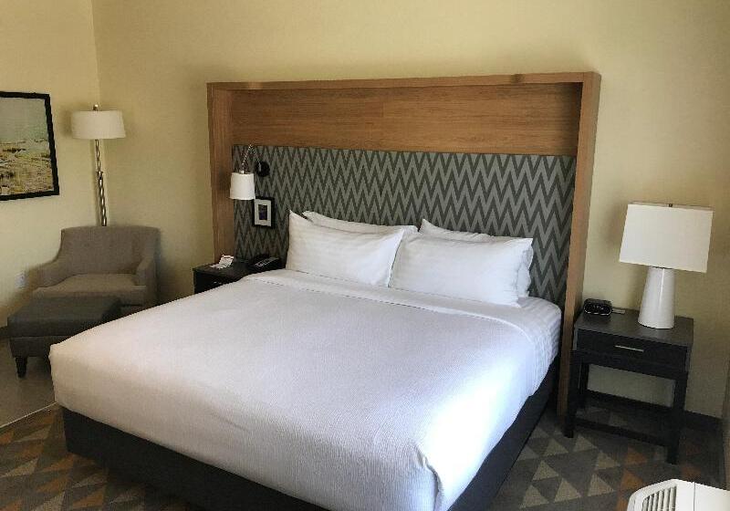 اتاق استاندارد, Hilton Raleigh North Hills