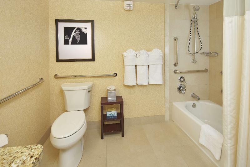 اتاق استاندارد, Hilton Raleigh North Hills