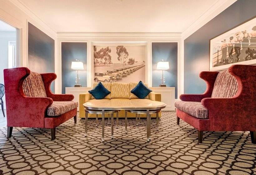 Suite 2 Dormitoare, Inn At The Park