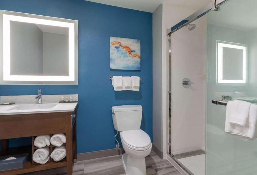 Люкс Кровать Кинг, La Quinta By Wyndham Ft. Myers   Sanibel Gateway