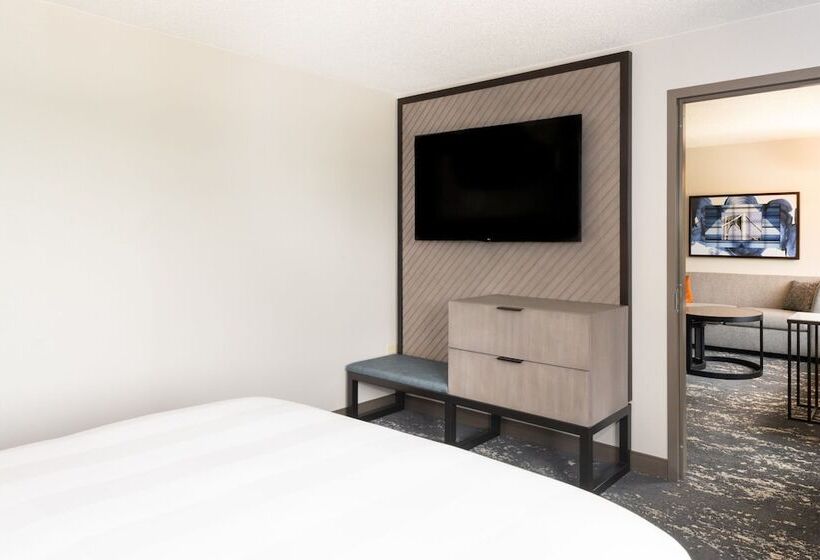 اتاق استاندارد برای معلولان, Pittsburgh Airport Marriott