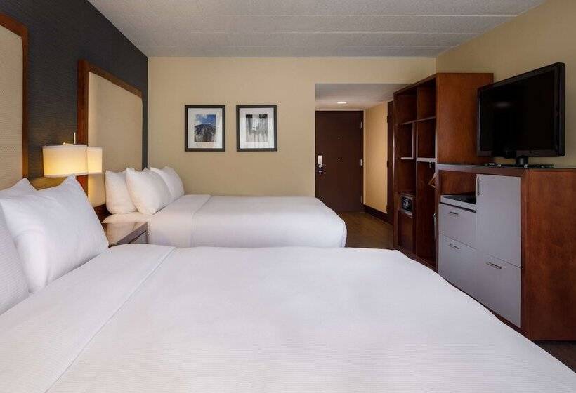 ２ダブルベッドのスタンダードルーム, Doubletree By Hilton  Pittsburghcranberry