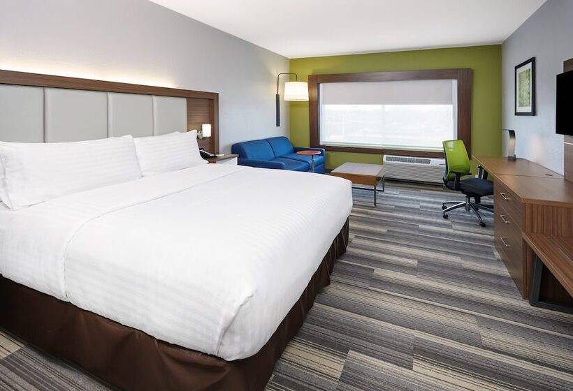 Люкс, Holiday Inn Express & Suites Chicago North Shore   Niles, An Ihg