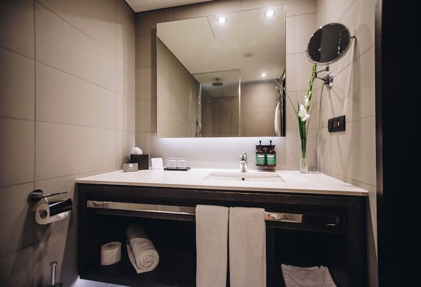 اتاق استاندارد, Crowne Plaza Belgrade, An Ihg