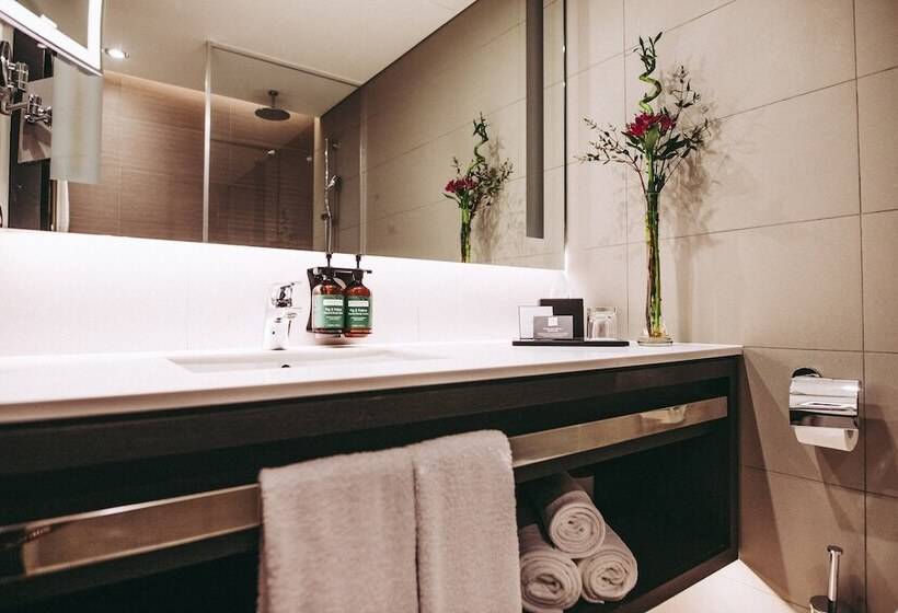 اتاق استاندارد, Crowne Plaza Belgrade, An Ihg