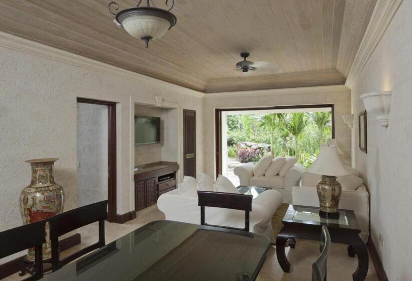 2 Bedroom Suite Pool View, The Crane Resort