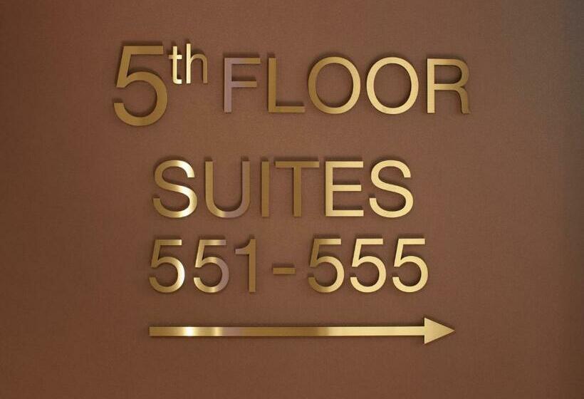 Люкс, Golden Tulip Leiden Centre