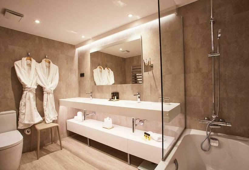 سوییت, Grand Plaza Hotel & Wellness