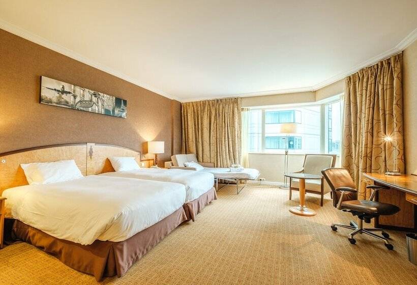 اتاق خانوادگی, Hilton Paris Charles De Gaulle Airport