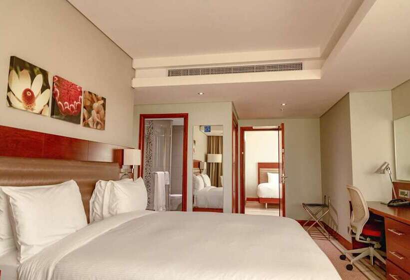 اتاق خانوادگی, Hilton Paris Charles De Gaulle Airport
