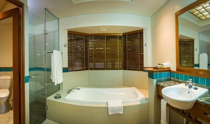 스위트, Green Island Resort