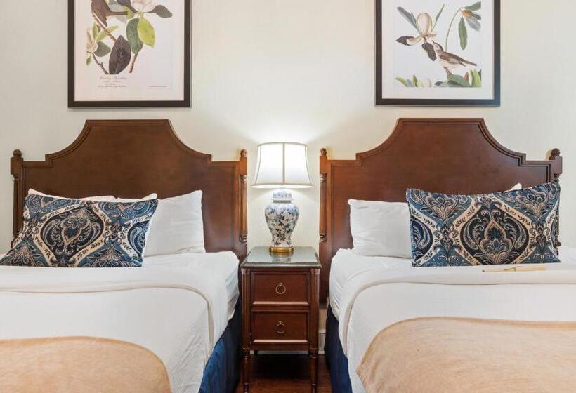 Номер Стандарт, Andrew Jackson Hotel French Quarter
