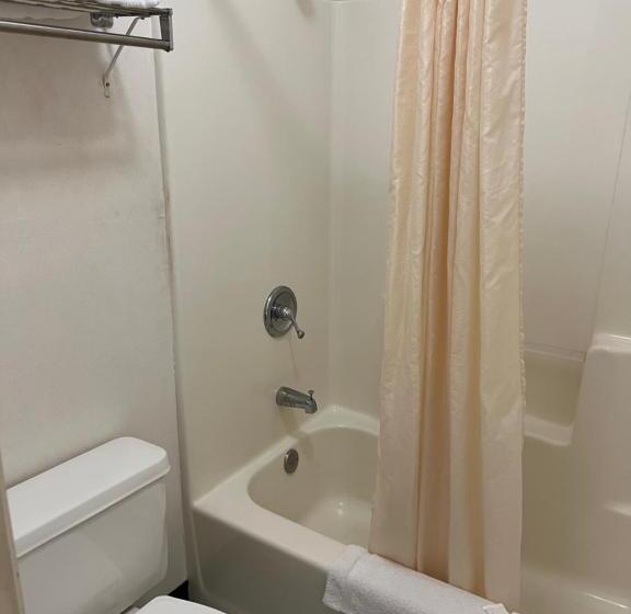 غرفة قياسية, Garden Inn & Suites