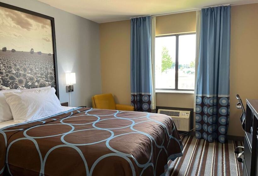 Люкс, Super 8 By Wyndham Independence Ks