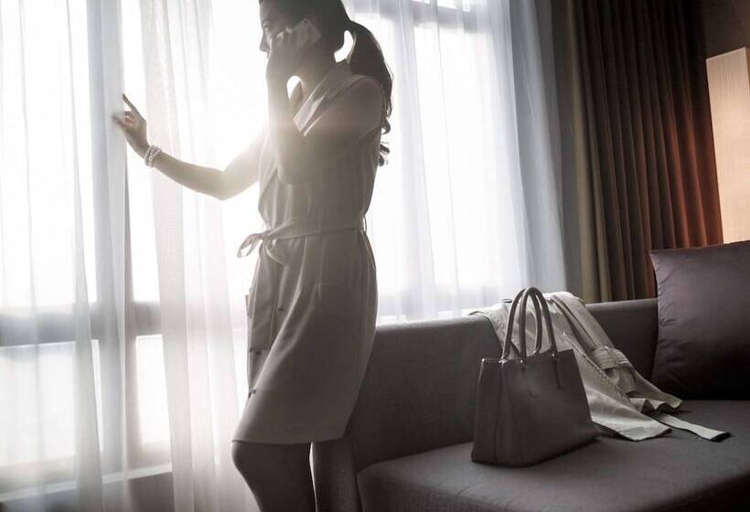 اتاق لوکس با چشم‌انداز شهر, Pullman Hanoi