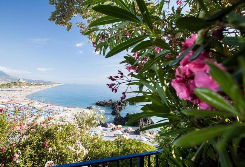 Номер Стандарт Вид на Море, Grand Hotel De Rose